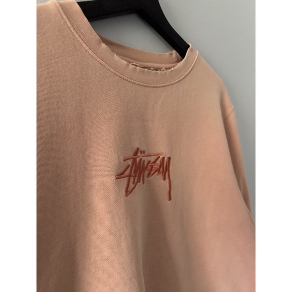Men's Stussy Pink Sweatshirt Crewneck Size Medium Embroidered Logo - Picture 2 of 7